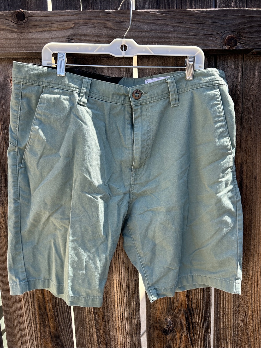 Volcom Men's Sage Green Flat-Front Casual Shorts